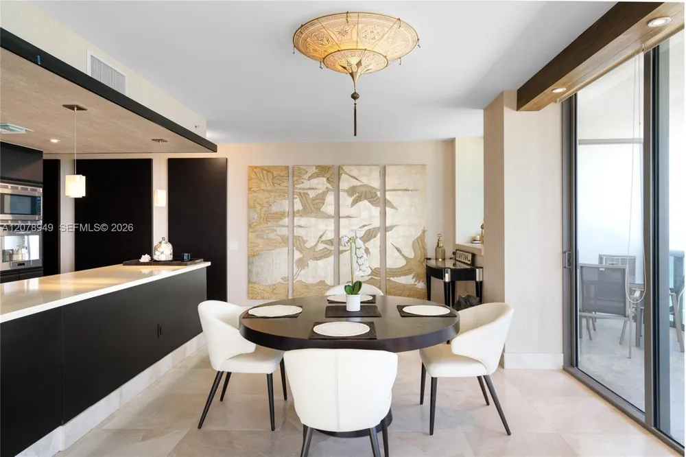 5875 Collins Ave #1902 Miami Beach, FL 33140