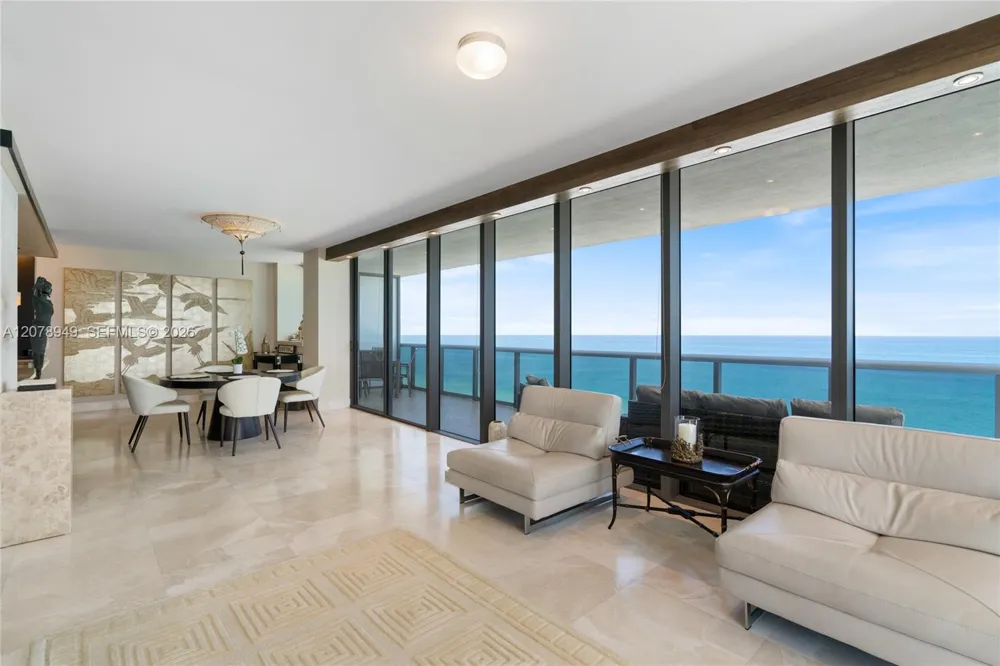 5875 Collins Ave #1902 Miami Beach, FL 33140