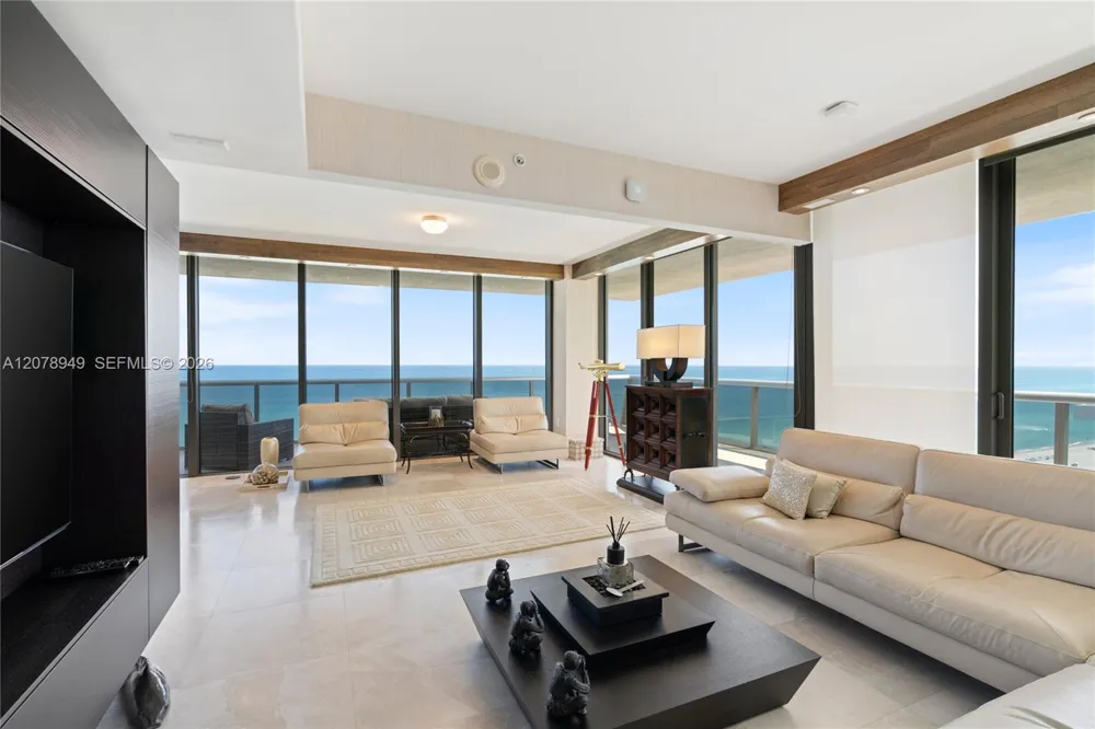 5875 Collins Ave #1902 Miami Beach, FL 33140