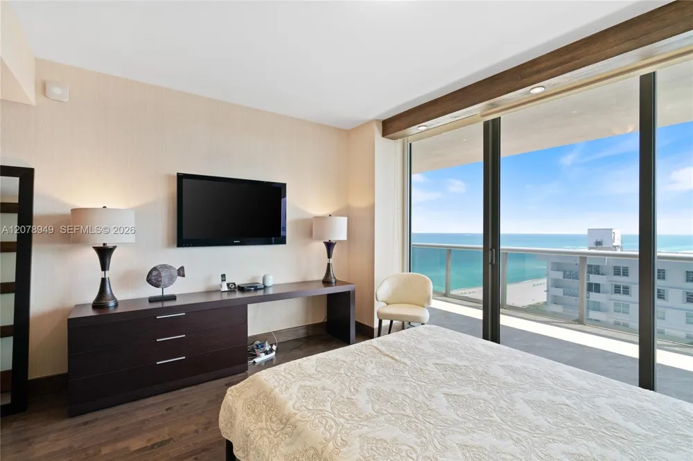 5875 Collins Ave #1902 Miami Beach, FL 33140