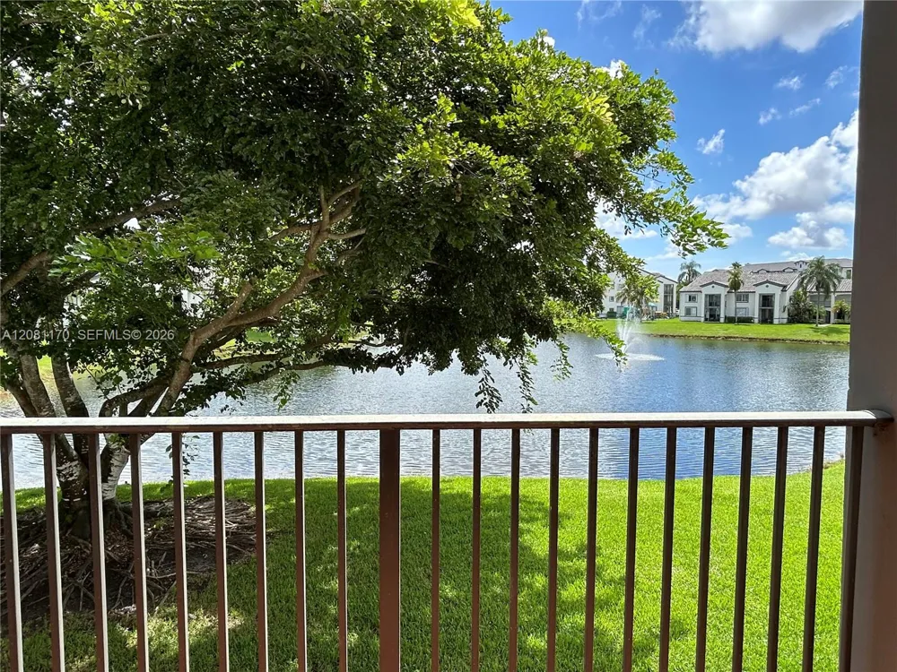 4440 NW 107th Ave #208-7 Doral, FL 33178