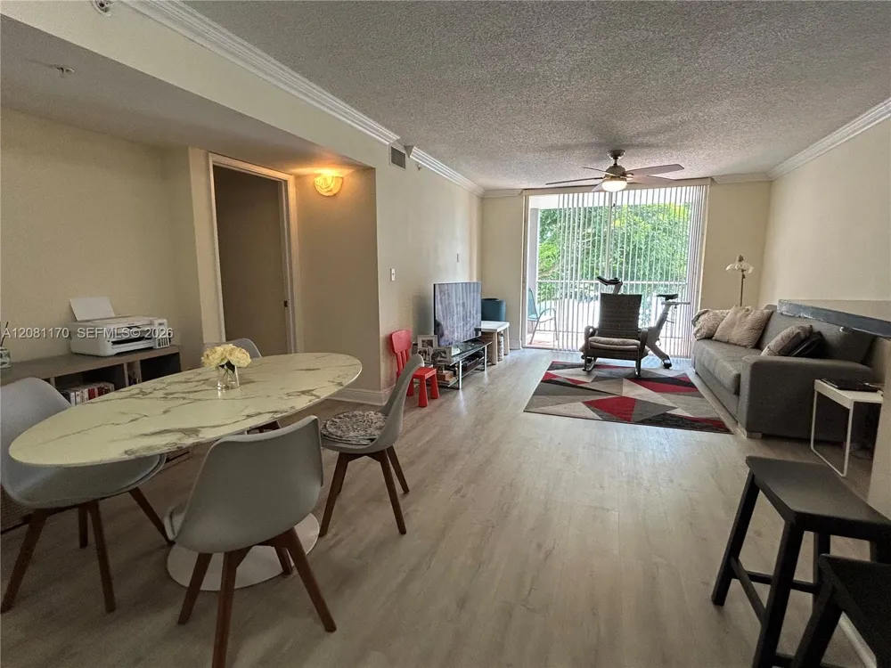 4440 NW 107th Ave #208-7 Doral, FL 33178