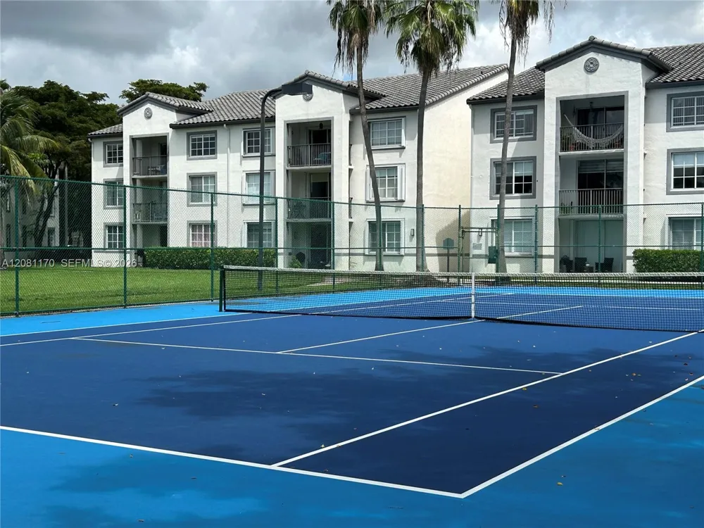 4440 NW 107th Ave #208-7 Doral, FL 33178