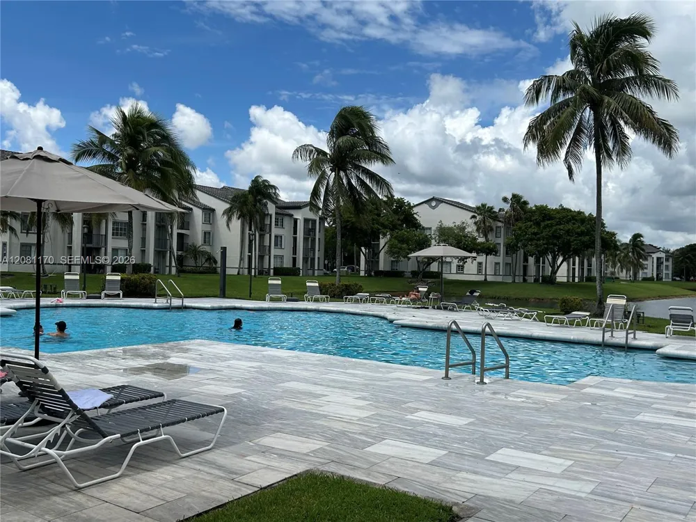 4440 NW 107th Ave #208-7 Doral, FL 33178