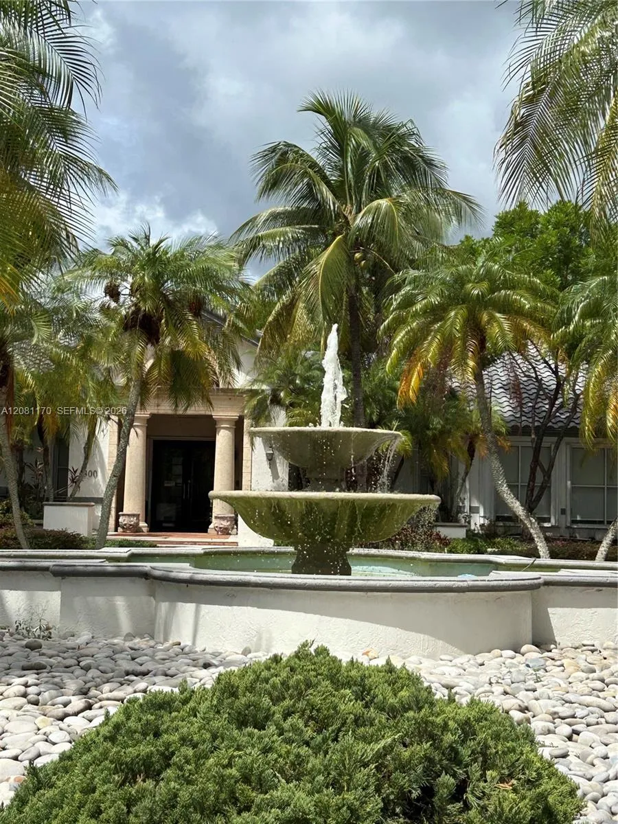4440 NW 107th Ave #208-7 Doral, FL 33178