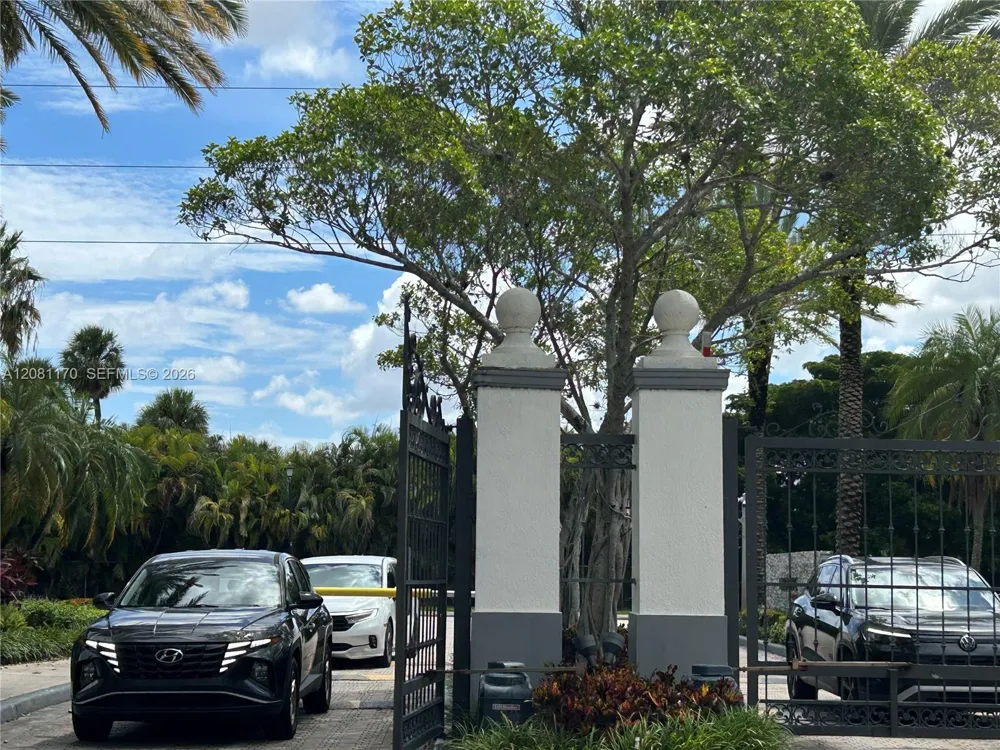 4440 NW 107th Ave #208-7 Doral, FL 33178