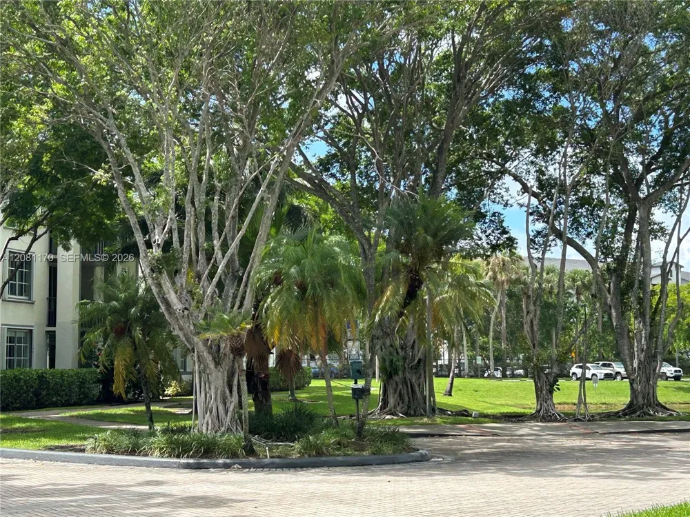 4440 NW 107th Ave #208-7 Doral, FL 33178