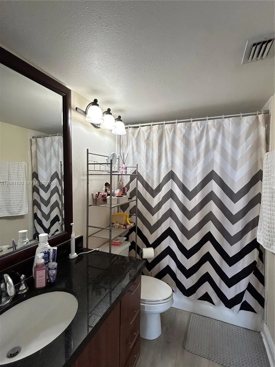 4440 NW 107th Ave #208-7 Doral, FL 33178
