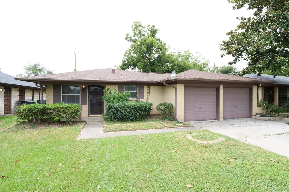 6118 Rietta Street Houston, TX 77016