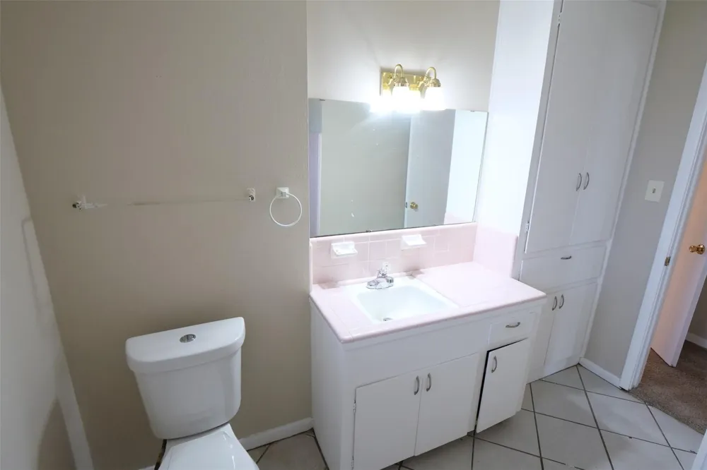6118 Rietta Street Houston, TX 77016
