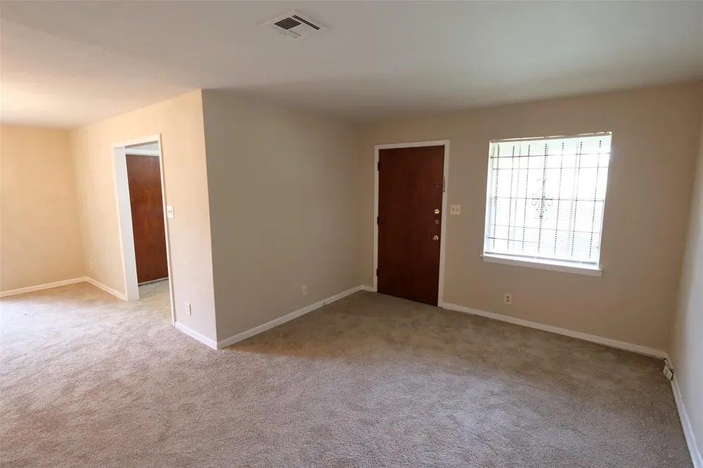 6118 Rietta Street Houston, TX 77016