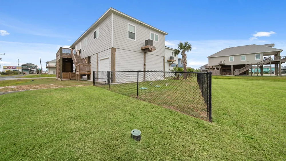 991 Seadrift Drive Port Bolivar, TX 77650