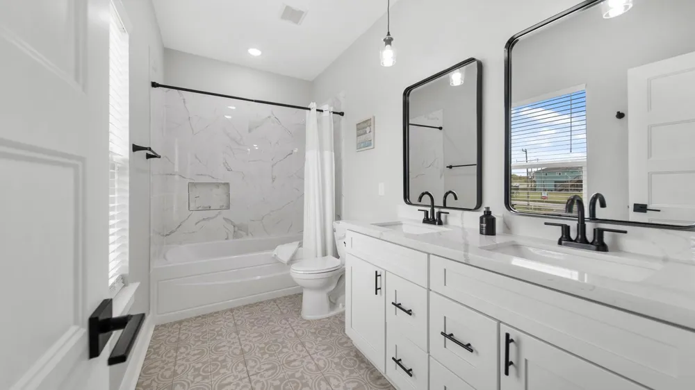 991 Seadrift Drive Port Bolivar, TX 77650