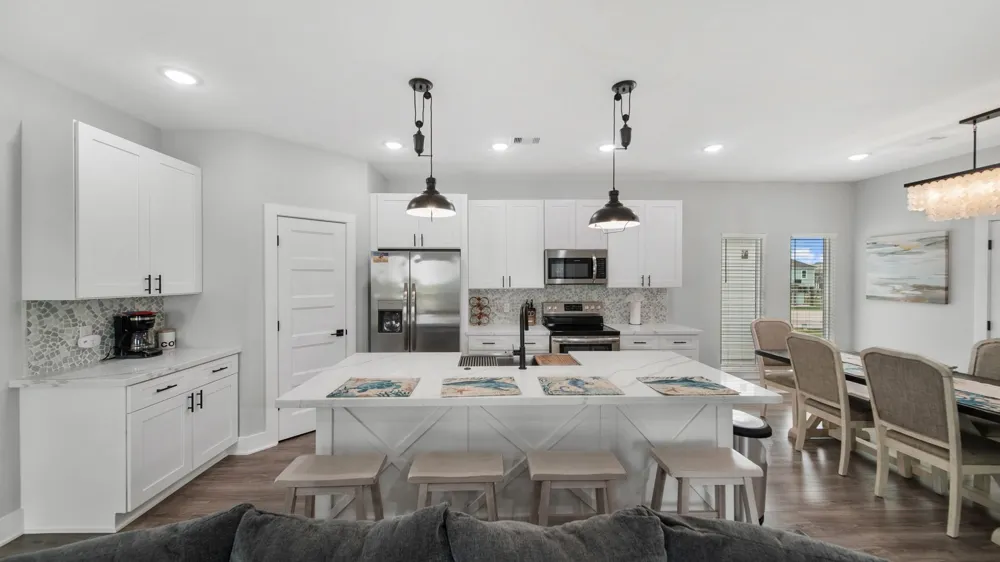 991 Seadrift Drive Port Bolivar, TX 77650