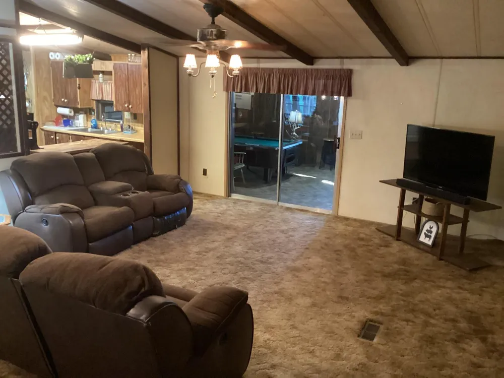 1335 Cr 131 Centerville, TX 75833