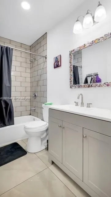 1041 NW 24th Ter Fort Lauderdale, FL 33311