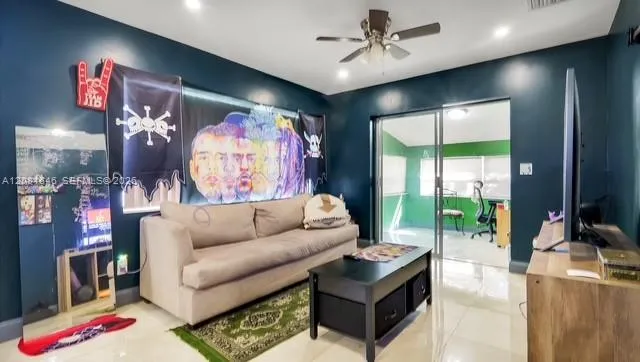 1041 NW 24th Ter Fort Lauderdale, FL 33311