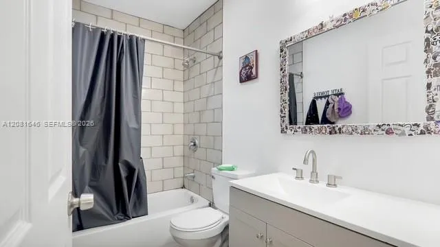 1041 NW 24th Ter Fort Lauderdale, FL 33311