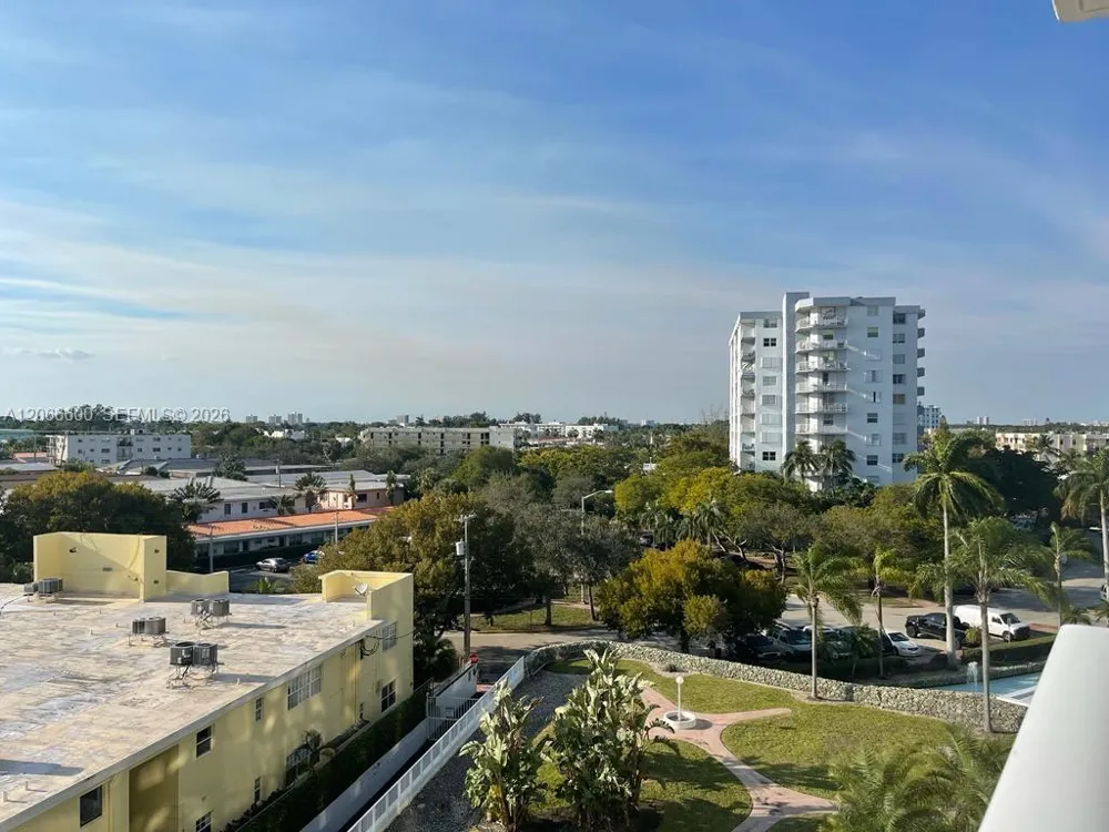 900 Bay Dr #523 Miami Beach, FL 33141