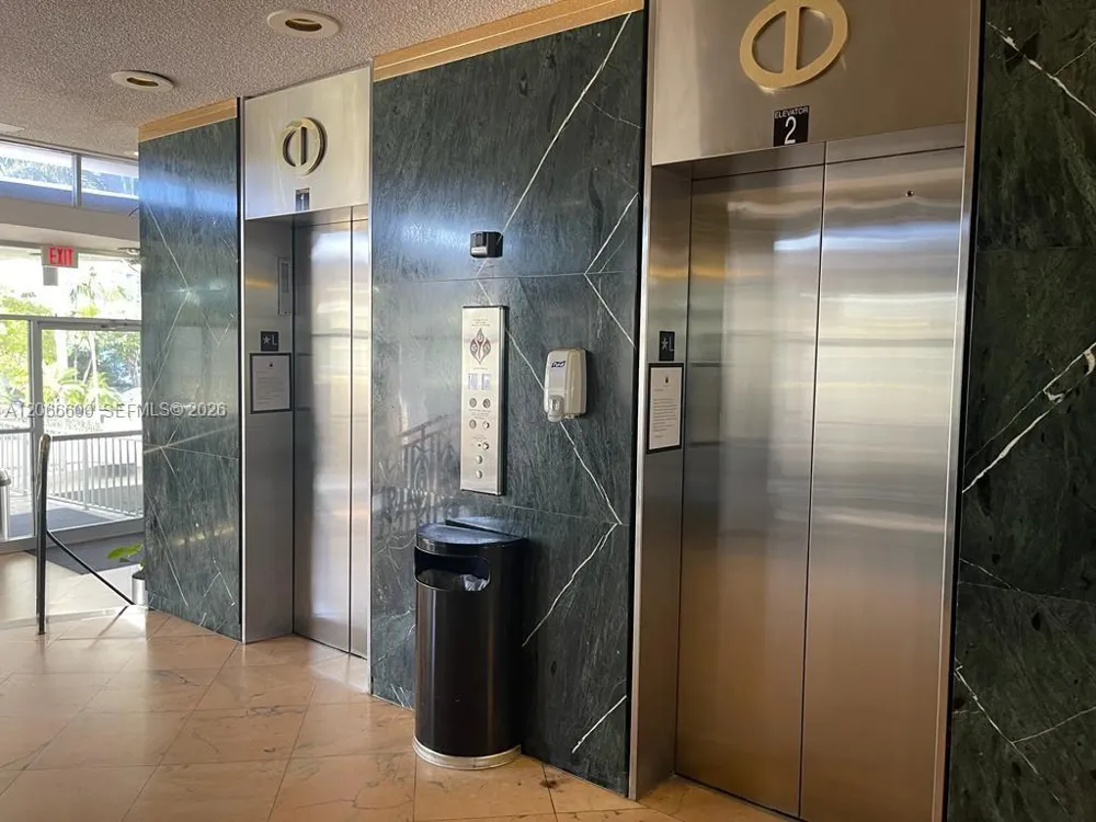 900 Bay Dr #523 Miami Beach, FL 33141