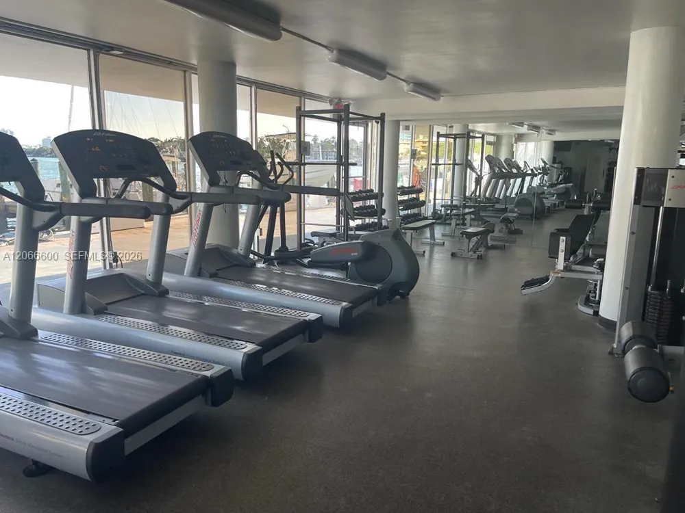 900 Bay Dr #523 Miami Beach, FL 33141