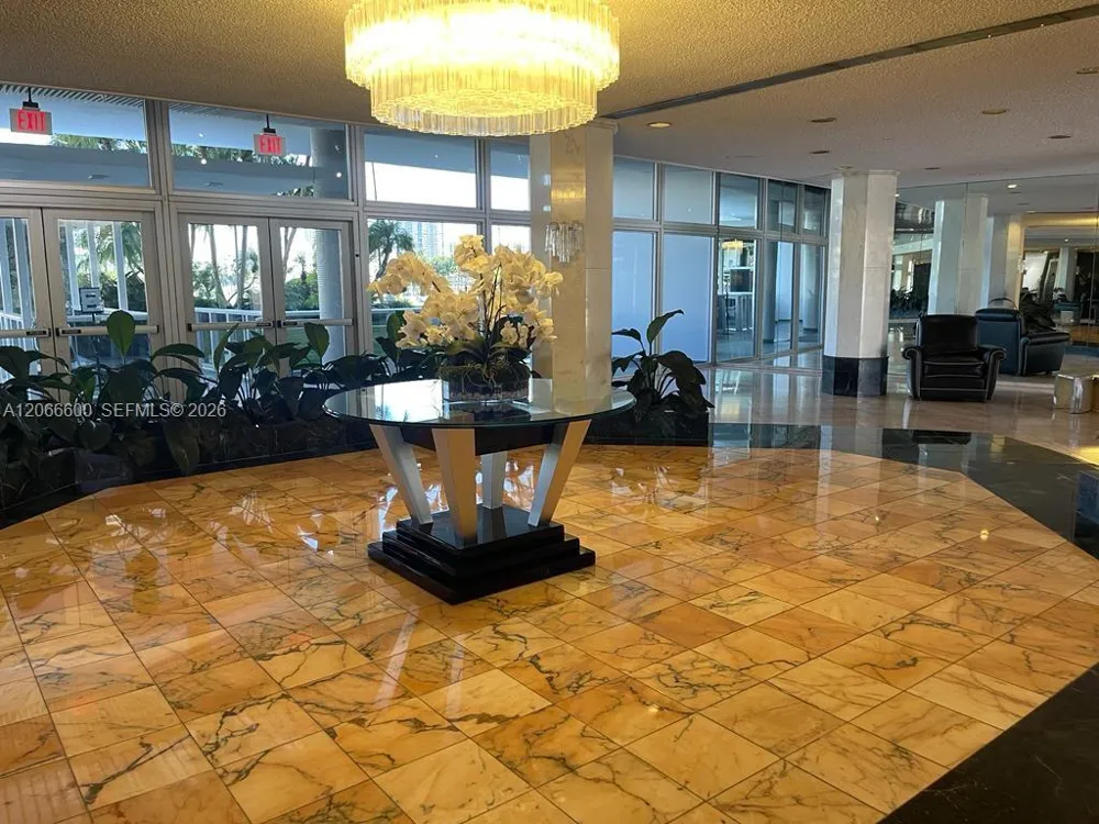 900 Bay Dr #523 Miami Beach, FL 33141