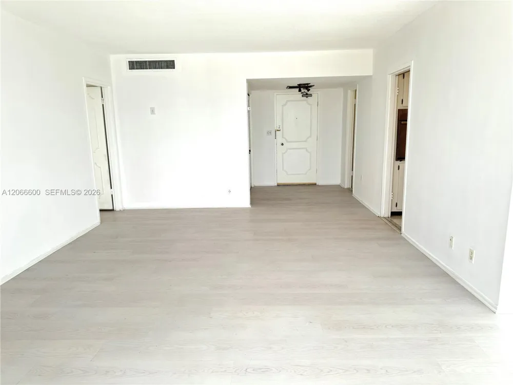 900 Bay Dr #523 Miami Beach, FL 33141