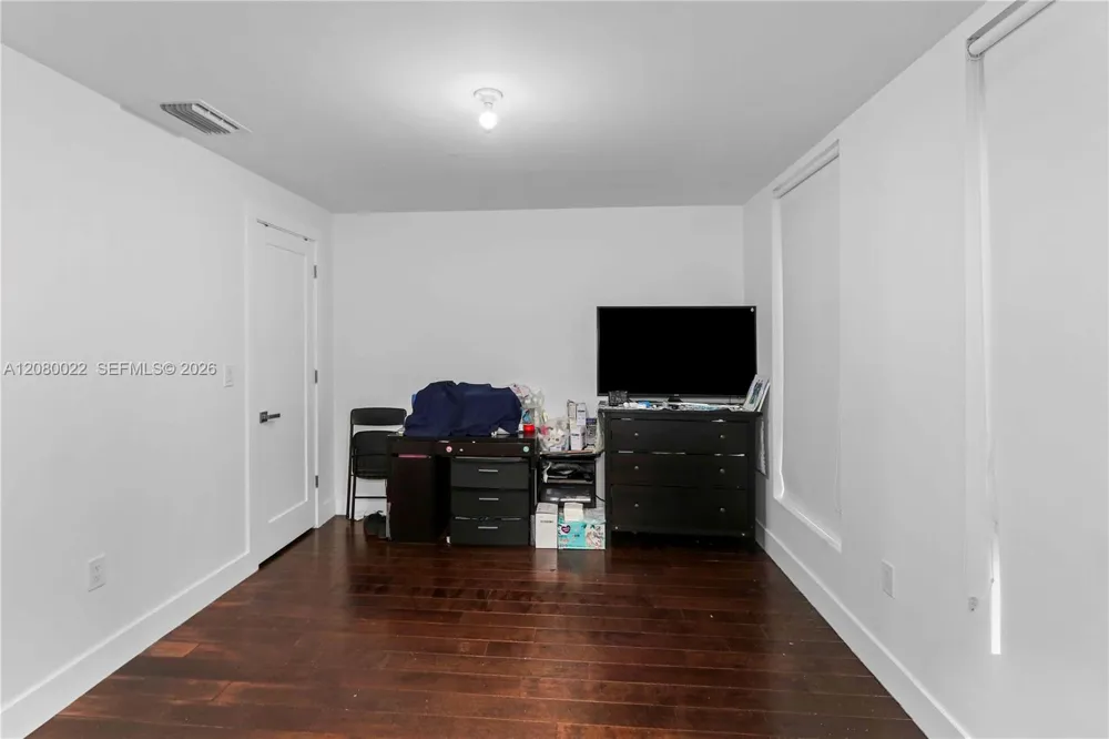 9123 NW 33rd St Doral, FL 33172