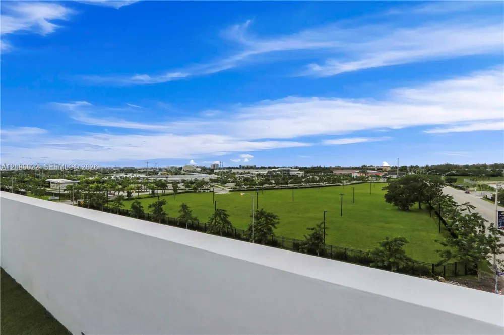 9123 NW 33rd St Doral, FL 33172