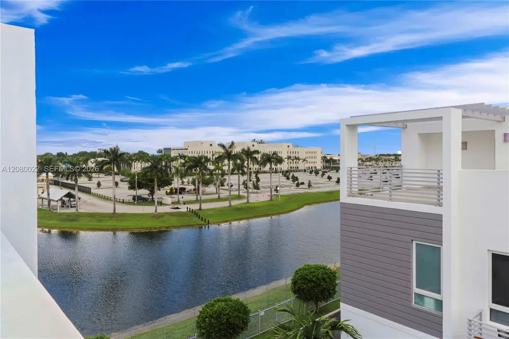 9123 NW 33rd St Doral, FL 33172