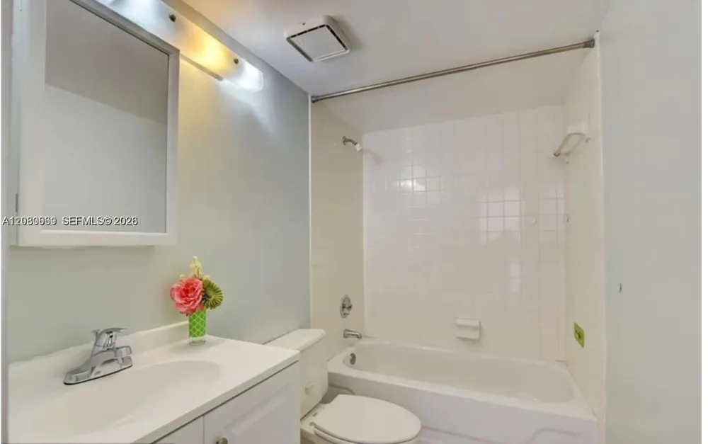 3103 SPANISH WELLS DR #2A Delray Beach, FL 33445