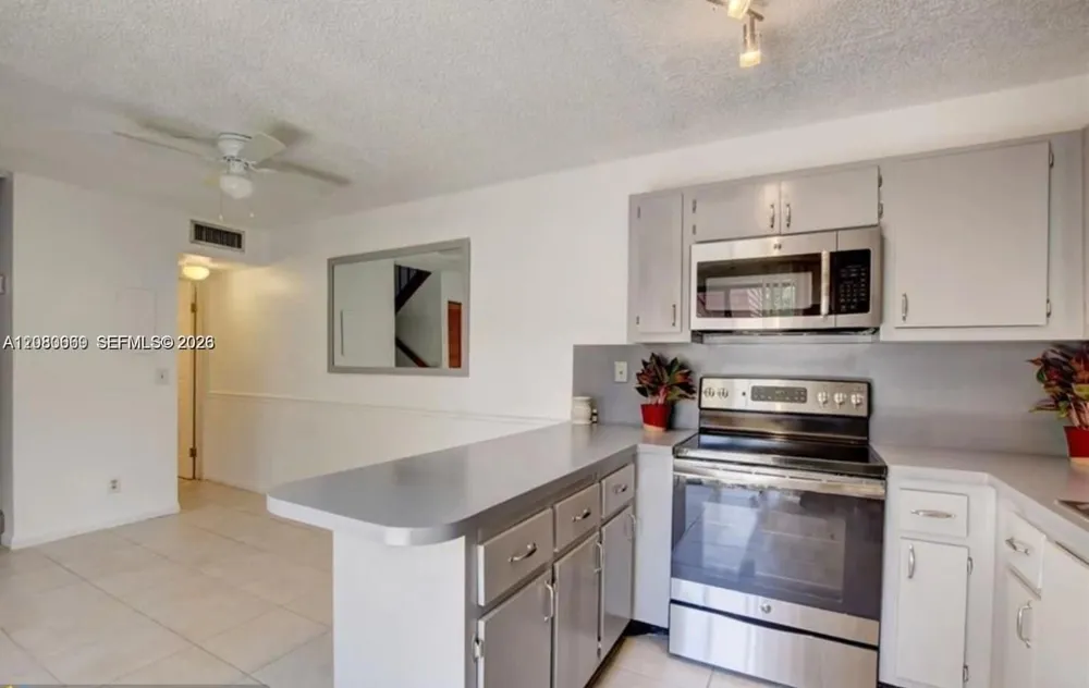 3103 SPANISH WELLS DR #2A Delray Beach, FL 33445