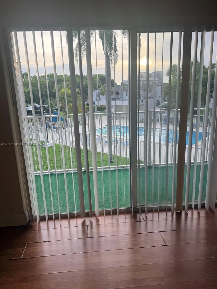 5221 Geneva Way #201 Doral, FL 33166