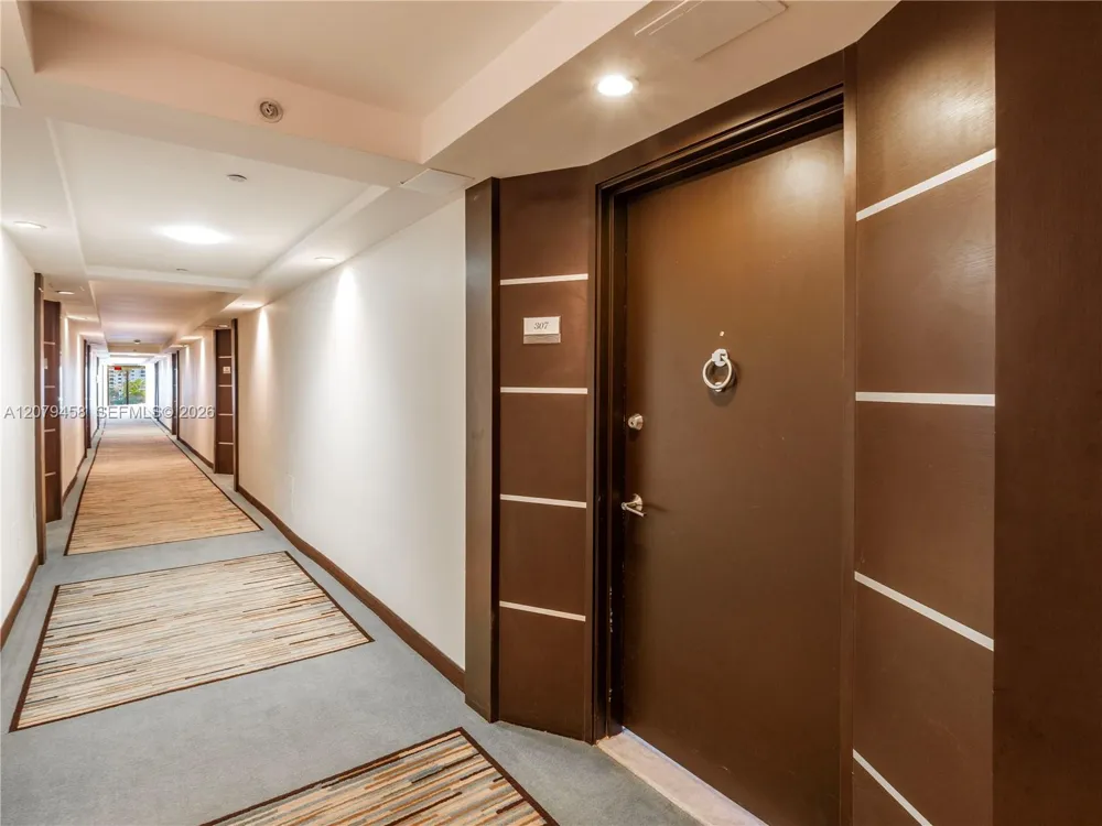5701 Collins Ave #307 Miami Beach, FL 33140