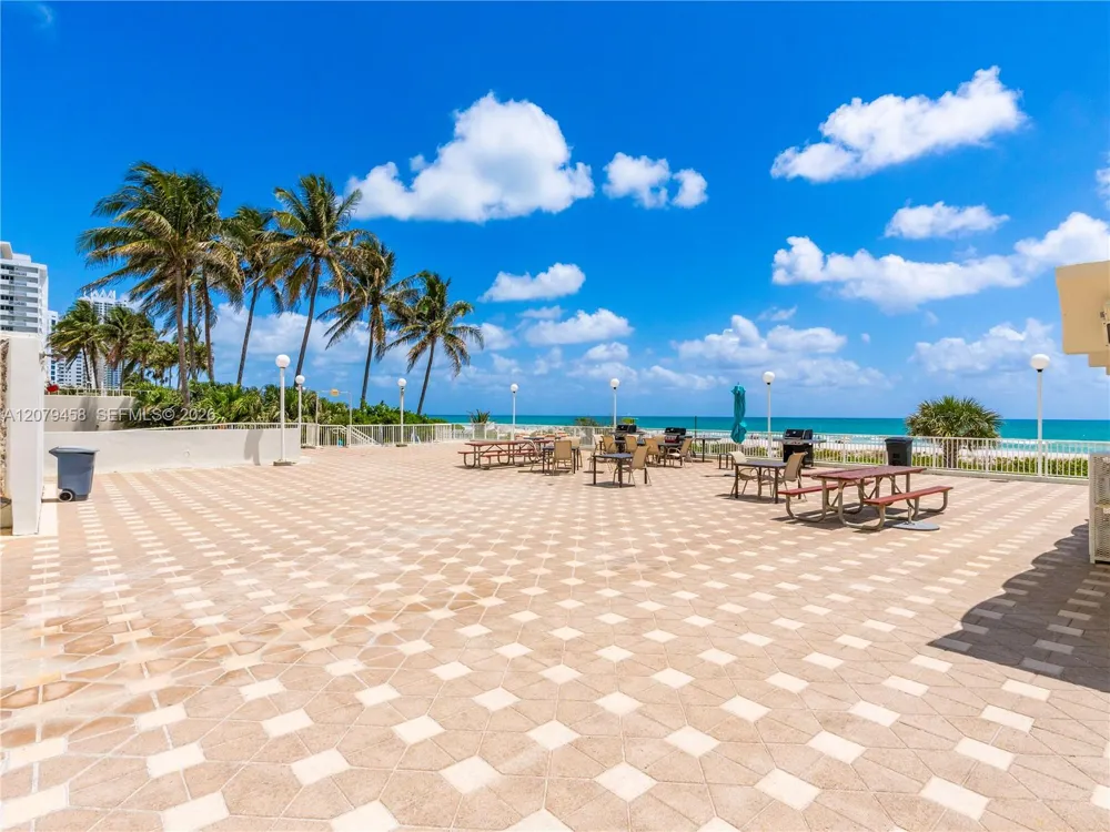 5701 Collins Ave #307 Miami Beach, FL 33140