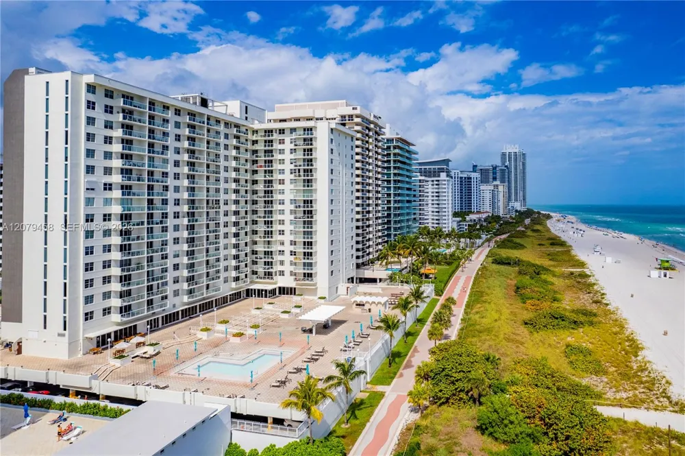 5701 Collins Ave #307 Miami Beach, FL 33140