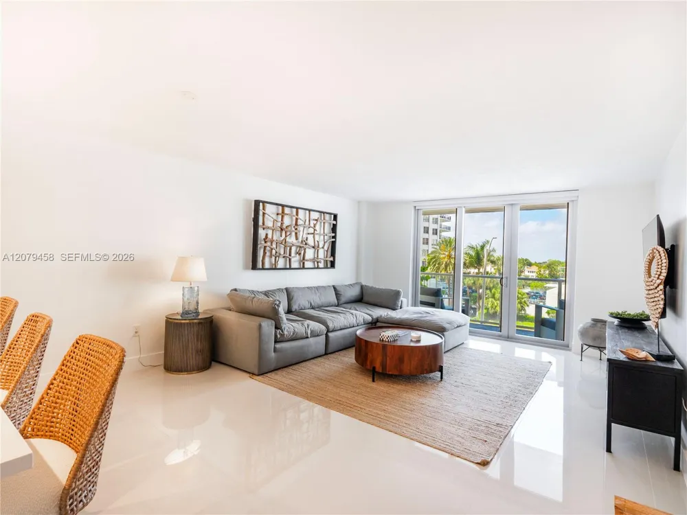 5701 Collins Ave #307 Miami Beach, FL 33140