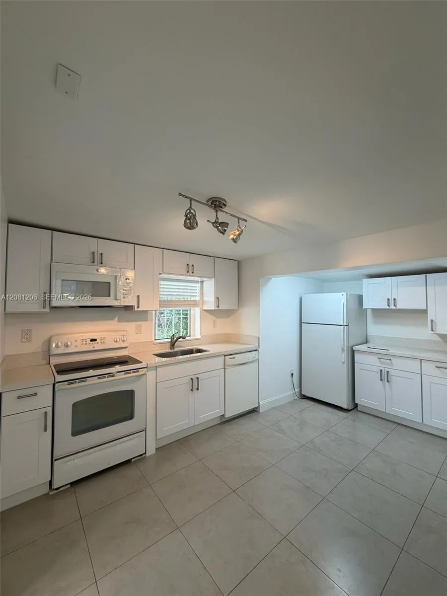 1650 NW 112th Ter #A Miami, FL 33167