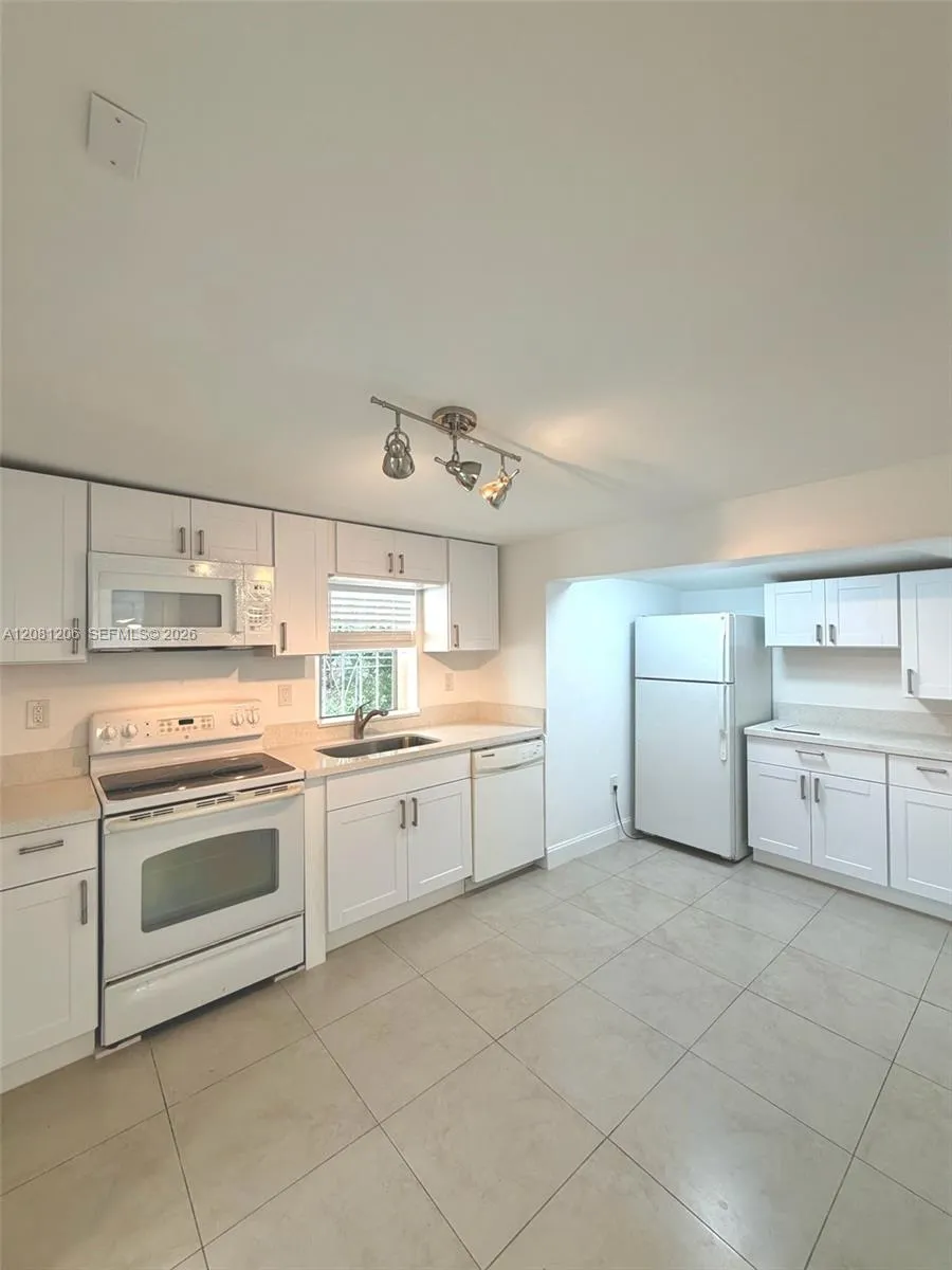 1650 NW 112th Ter #A Miami, FL 33167
