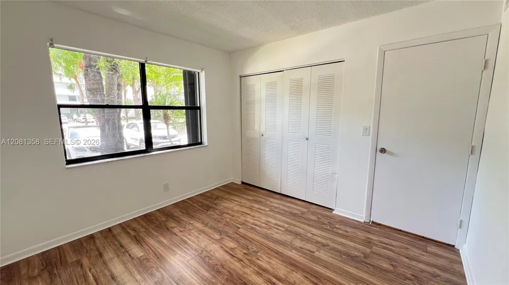 1290 S Military Trl #416 Deerfield Beach, FL 33442