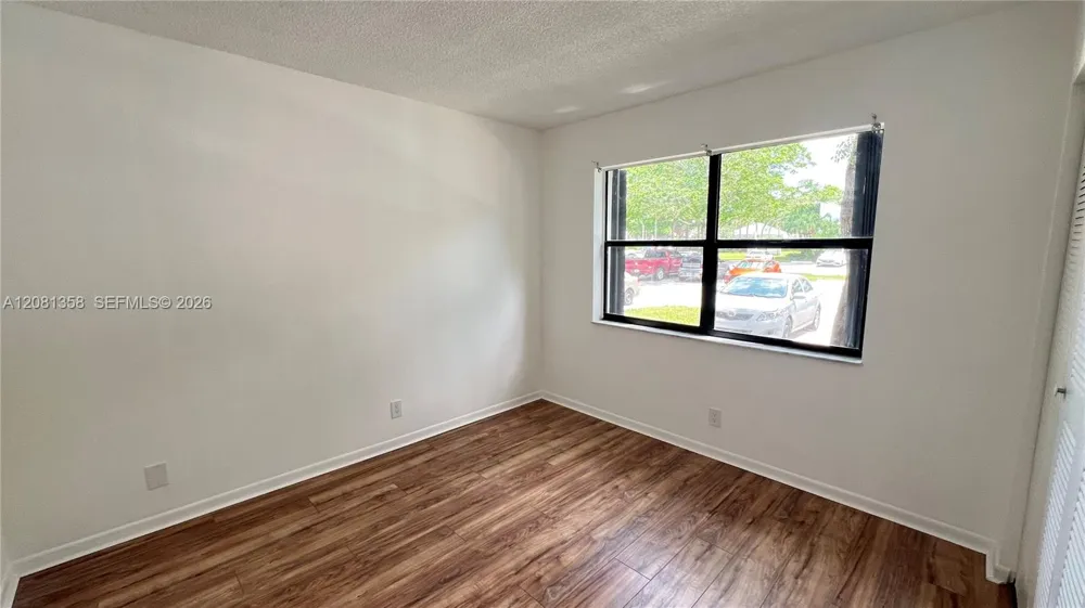 1290 S Military Trl #416 Deerfield Beach, FL 33442