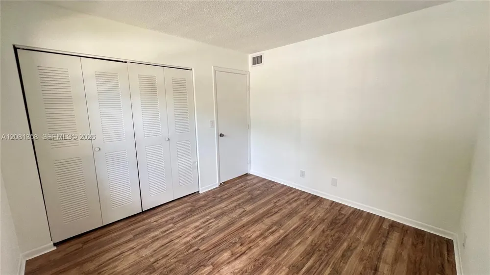 1290 S Military Trl #416 Deerfield Beach, FL 33442