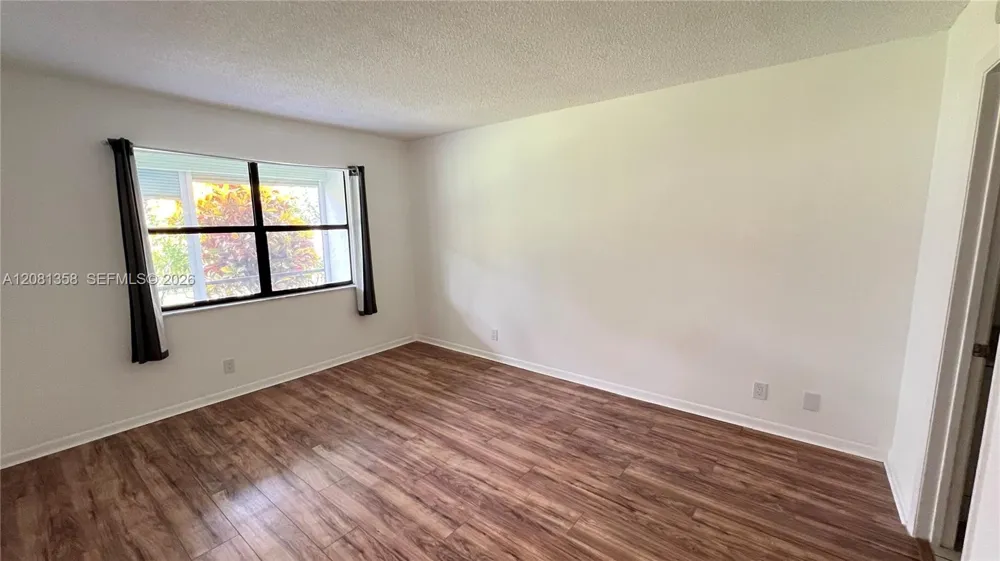 1290 S Military Trl #416 Deerfield Beach, FL 33442
