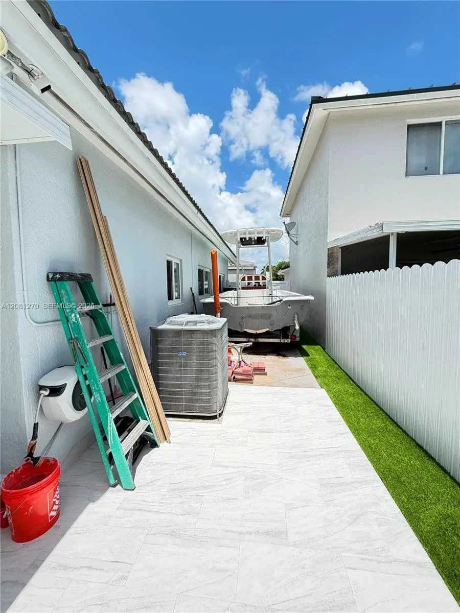 12076 SW 251st St Homestead, FL 33032