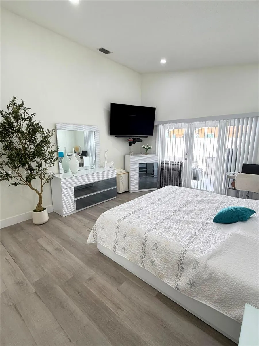 12076 SW 251st St Homestead, FL 33032