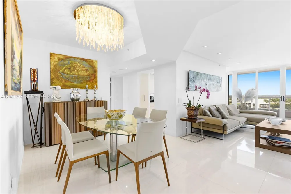 21055 Yacht Club Dr #2807 Aventura, FL 33180