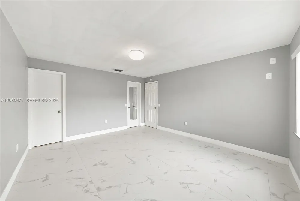 8410 SW 154th Cir Ct #621 Miami, FL 33193