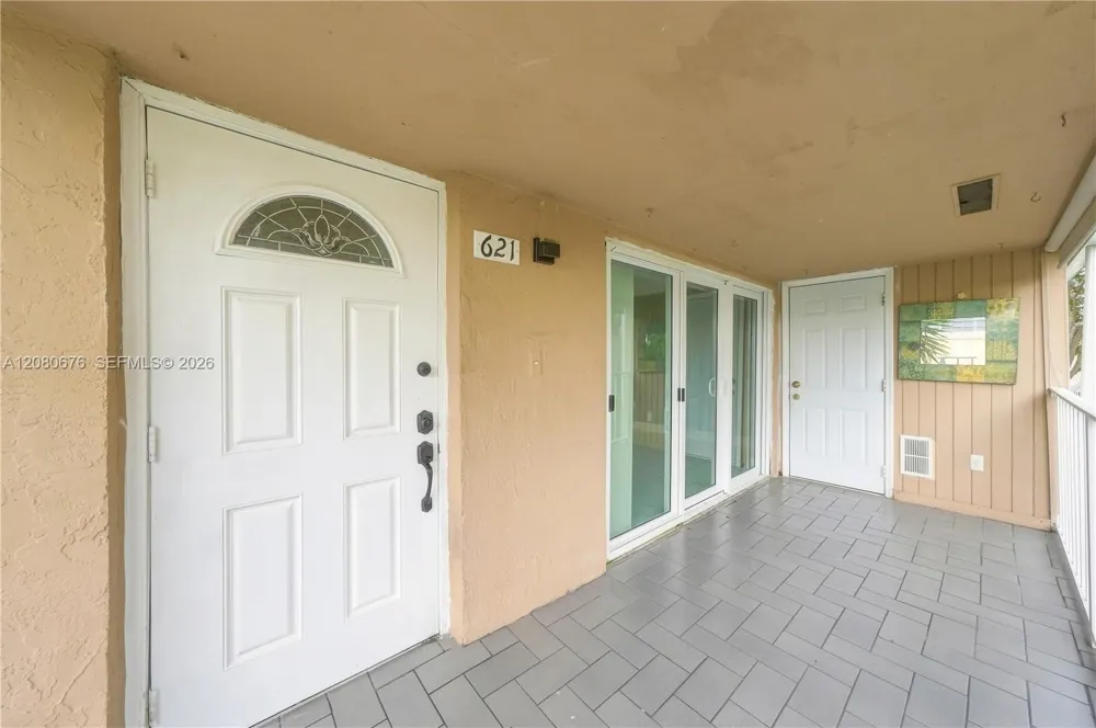 8410 SW 154th Cir Ct #621 Miami, FL 33193