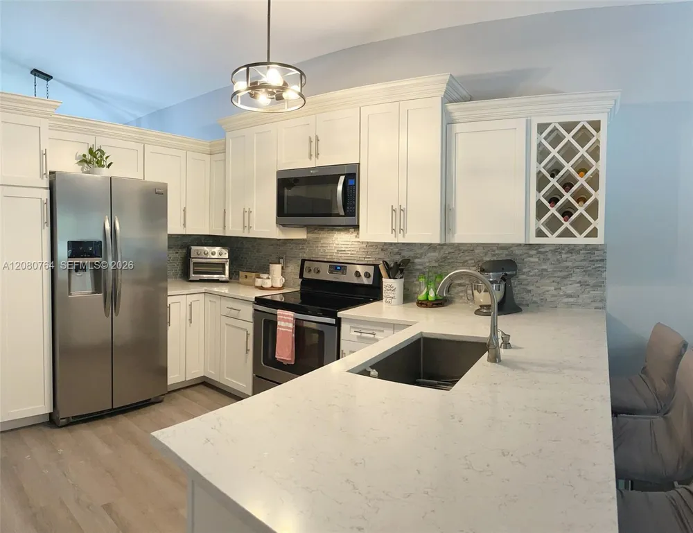 6384 Lansdowne Cir Boynton Beach, FL 33472
