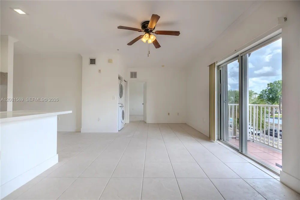 17350 NW 67th Ave #301 Hialeah, FL 33015